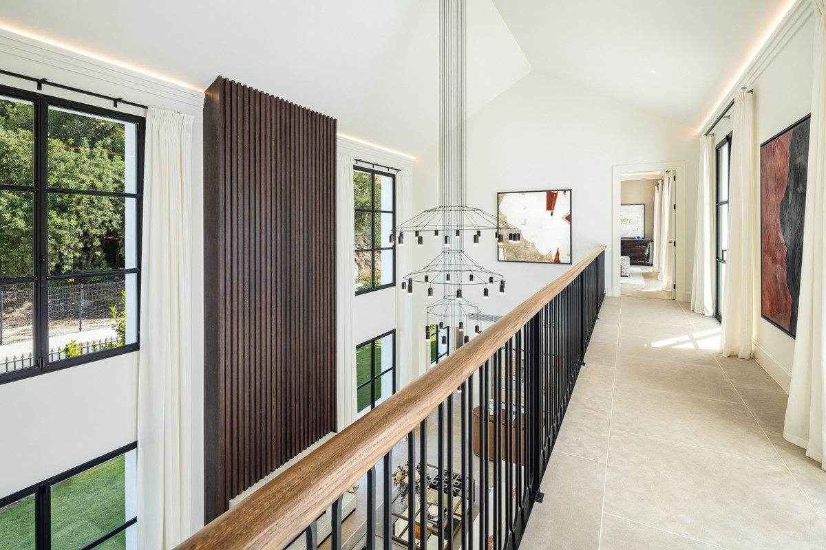 19aad516f82167f9760b617938075c6b - 17