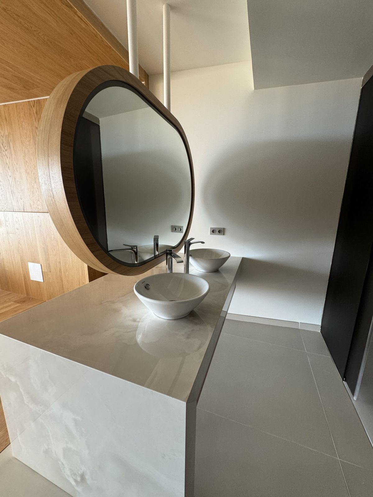 1c9080106d5f9632541dc213f7b62512 - 17