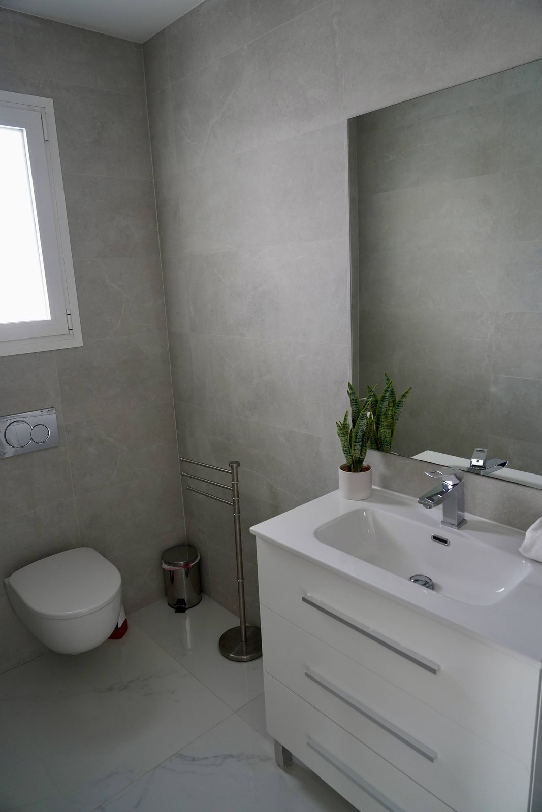 1d9f3d74f8938c875d7dcc3d3628dd05 - 18