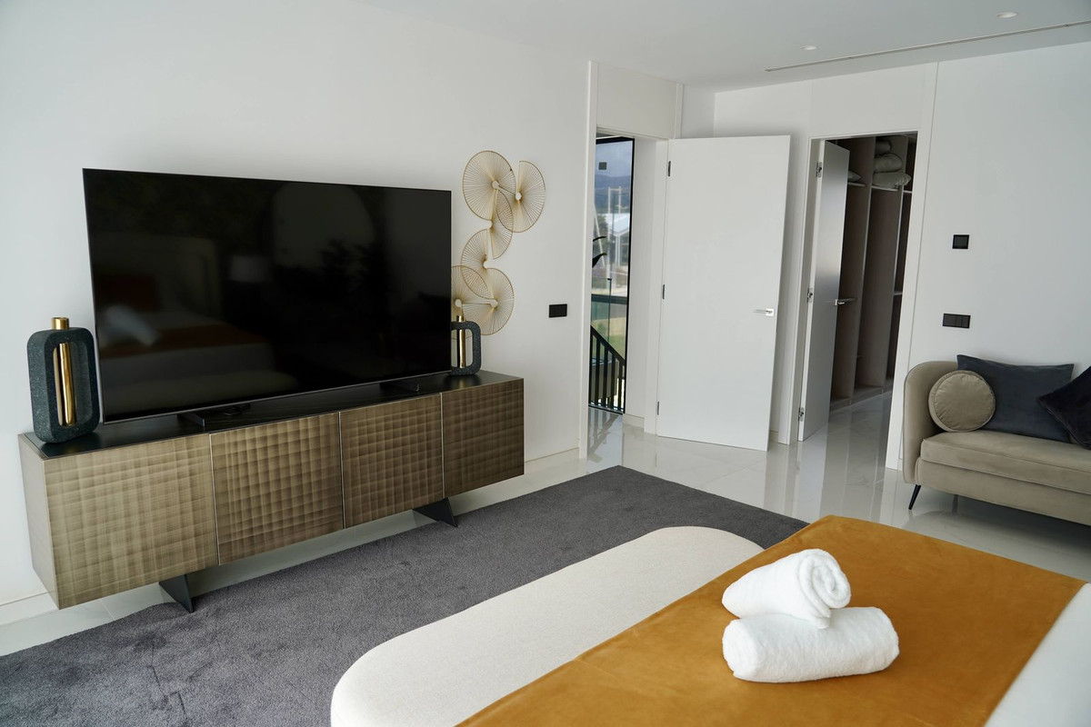 1d9f3d74f8938c875d7dcc3d3628dd05 - 27