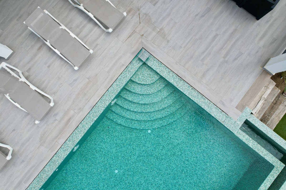 1d9f3d74f8938c875d7dcc3d3628dd05 - 4