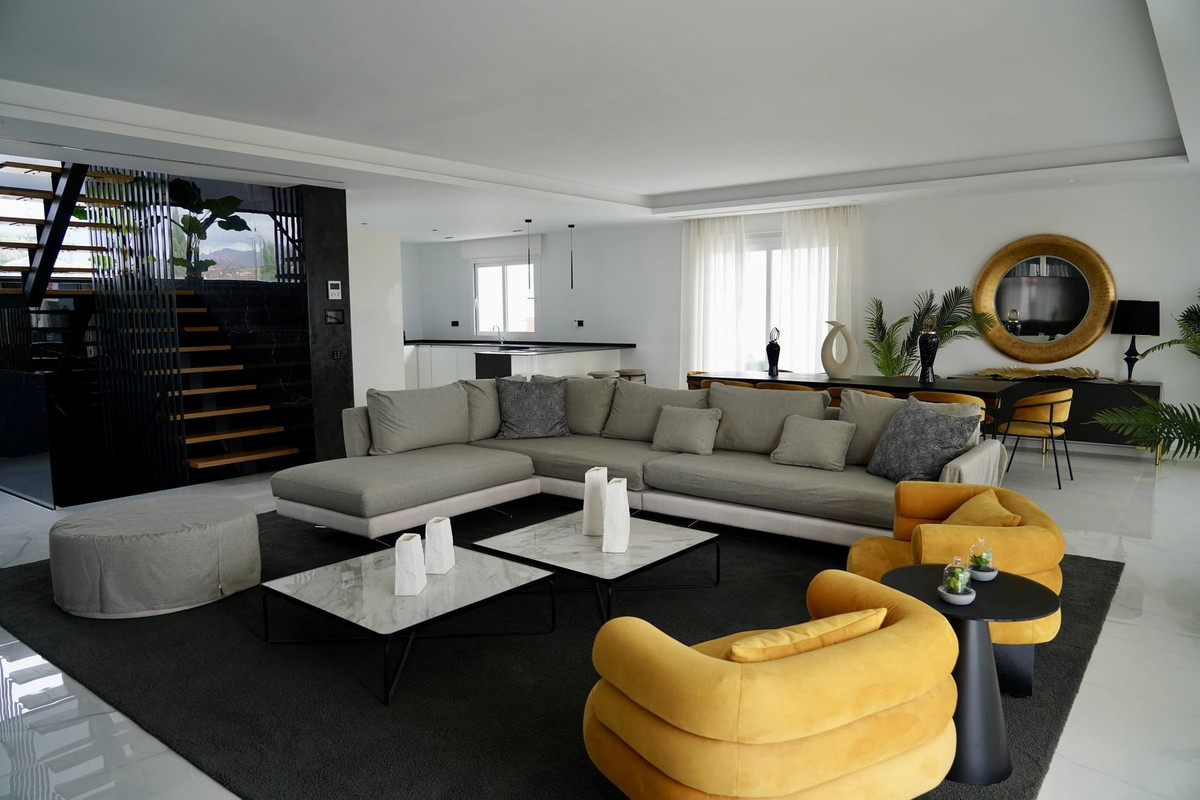 1d9f3d74f8938c875d7dcc3d3628dd05 - 40