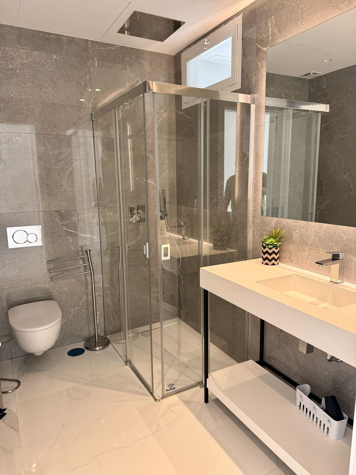 1d9f3d74f8938c875d7dcc3d3628dd05 - 43