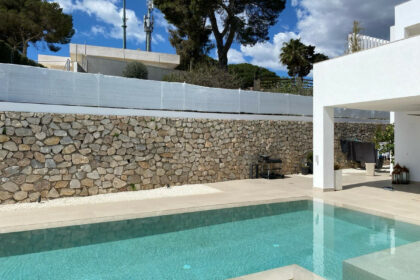 1e648260245b5f1b199930c30659d256 - 12