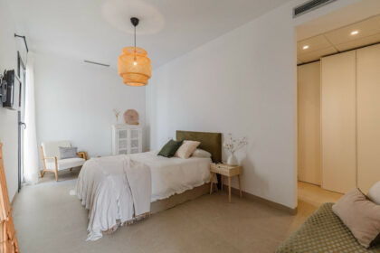 1e648260245b5f1b199930c30659d256 - 26