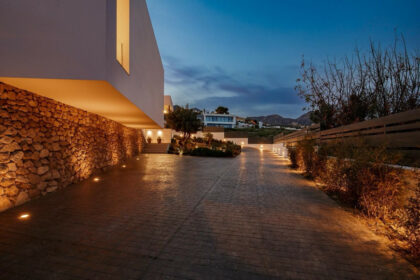 1e648260245b5f1b199930c30659d256 - 4