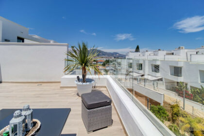 1eab8a5dd7e911c20d4e01f951a09765 - 17