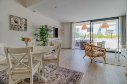 1eab8a5dd7e911c20d4e01f951a09765 - 19