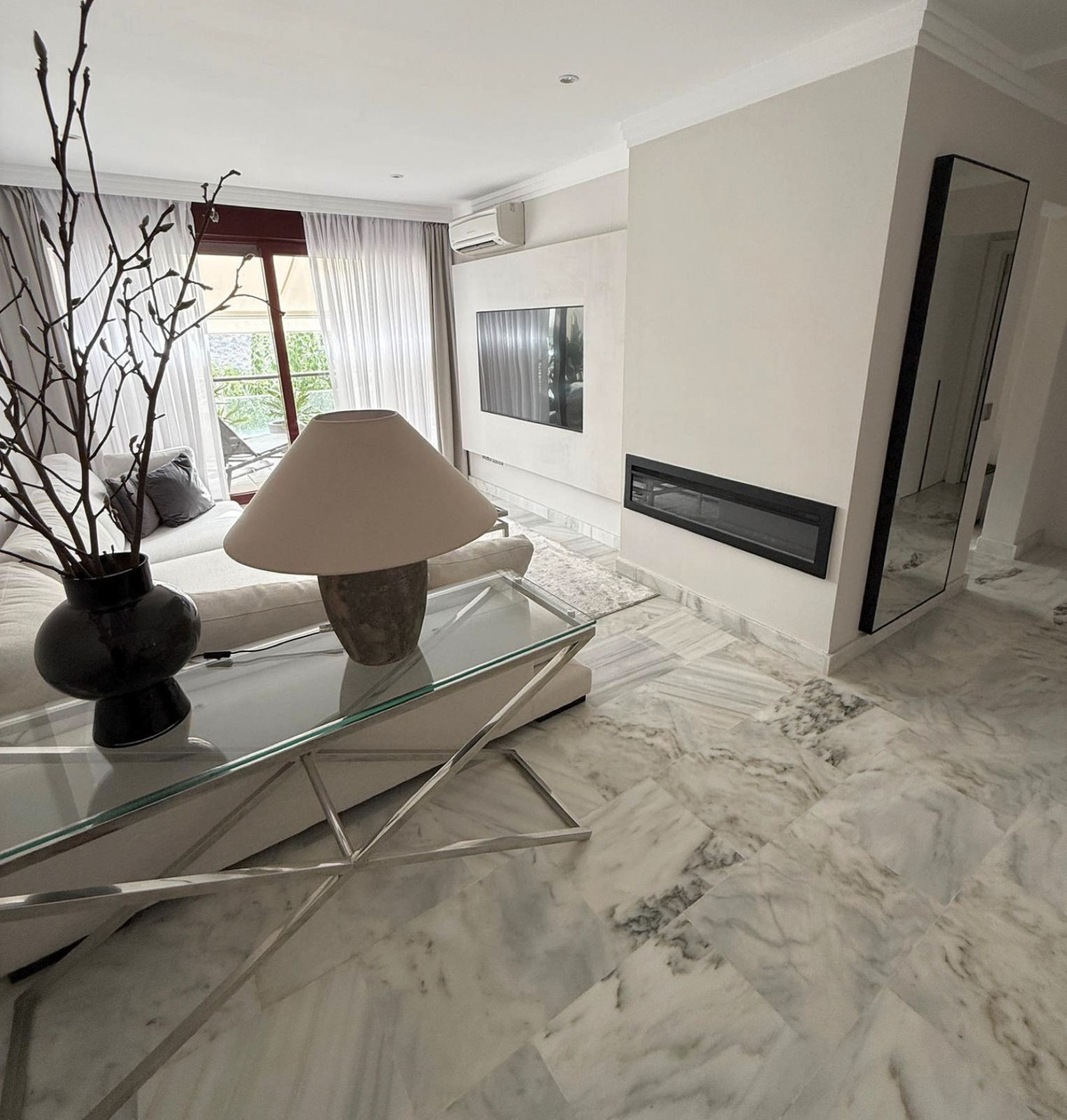 202e51e29b27a32fa2e9633ec26367cb - 19