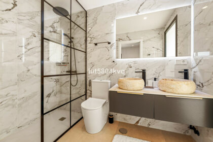 20b27501086b0910b453849bdd1d6528 - 15