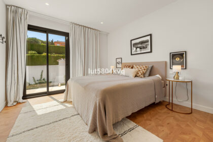 20b27501086b0910b453849bdd1d6528 - 22