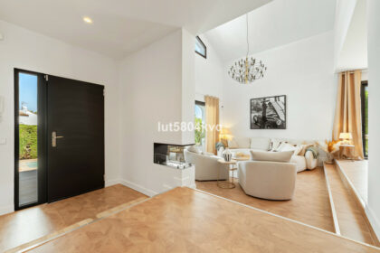 20b27501086b0910b453849bdd1d6528 - 3