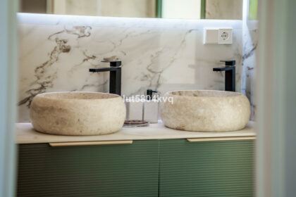 20b27501086b0910b453849bdd1d6528 - 32