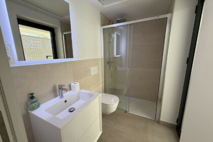 210b298fd661c8c67ff35d9738aae75e - 10