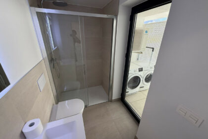 210b298fd661c8c67ff35d9738aae75e - 11