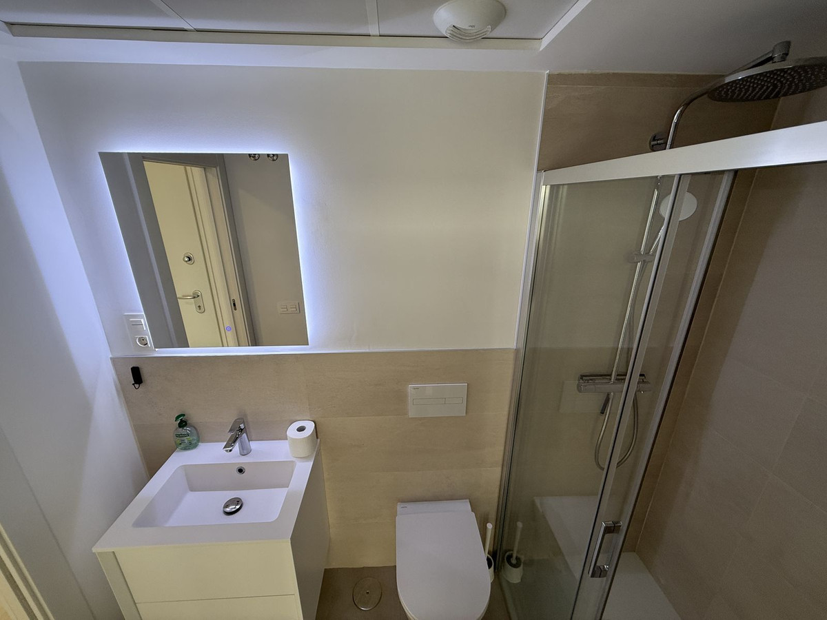 210b298fd661c8c67ff35d9738aae75e - 13