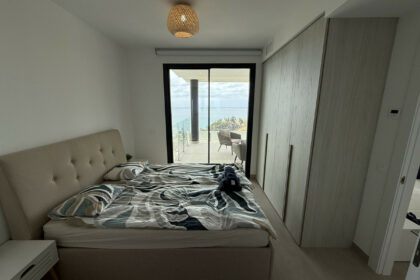 210b298fd661c8c67ff35d9738aae75e - 2