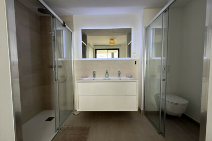 210b298fd661c8c67ff35d9738aae75e - 3