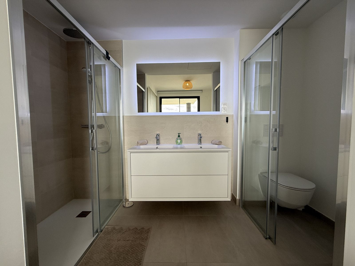 210b298fd661c8c67ff35d9738aae75e - 3