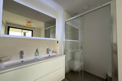 210b298fd661c8c67ff35d9738aae75e - 4