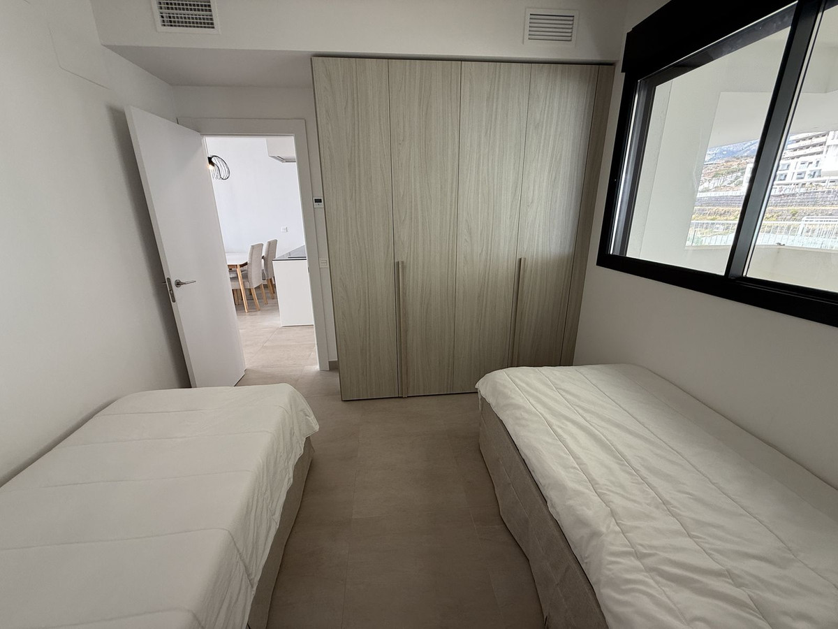 210b298fd661c8c67ff35d9738aae75e - 7