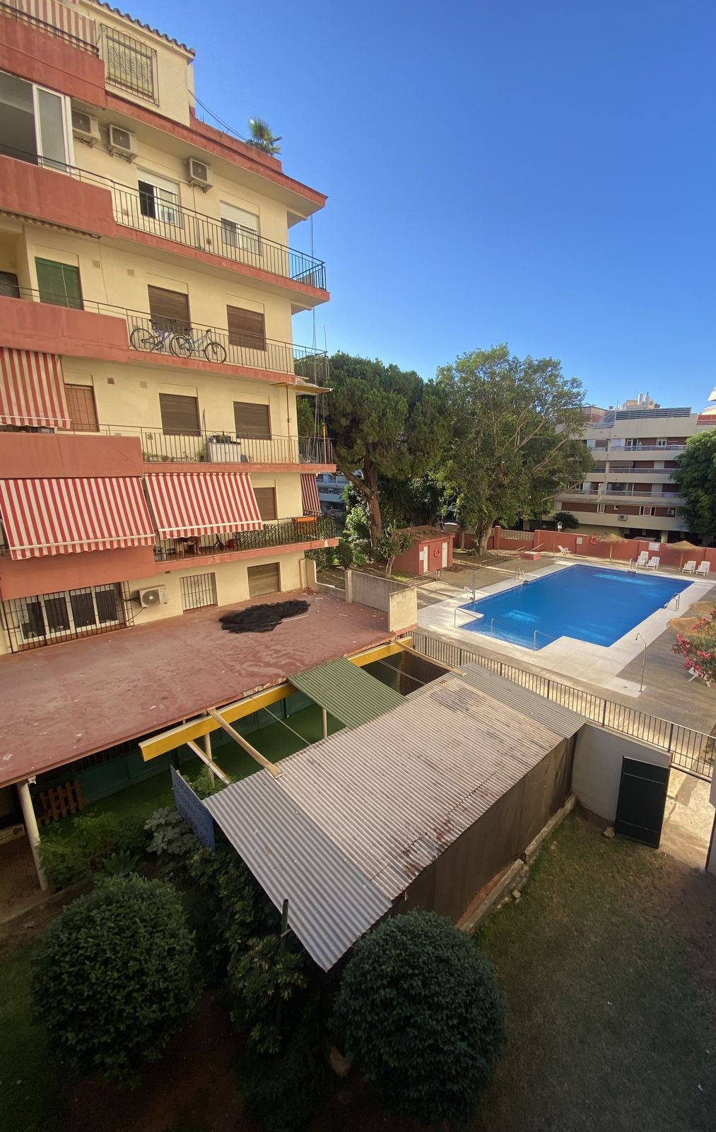 215073dea88078eb6809a2b6b068374e - 13