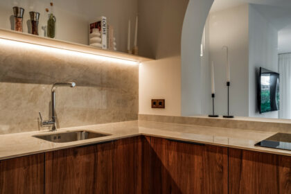 2202b22cc32f71fa198b1daac0ba8075 - 11