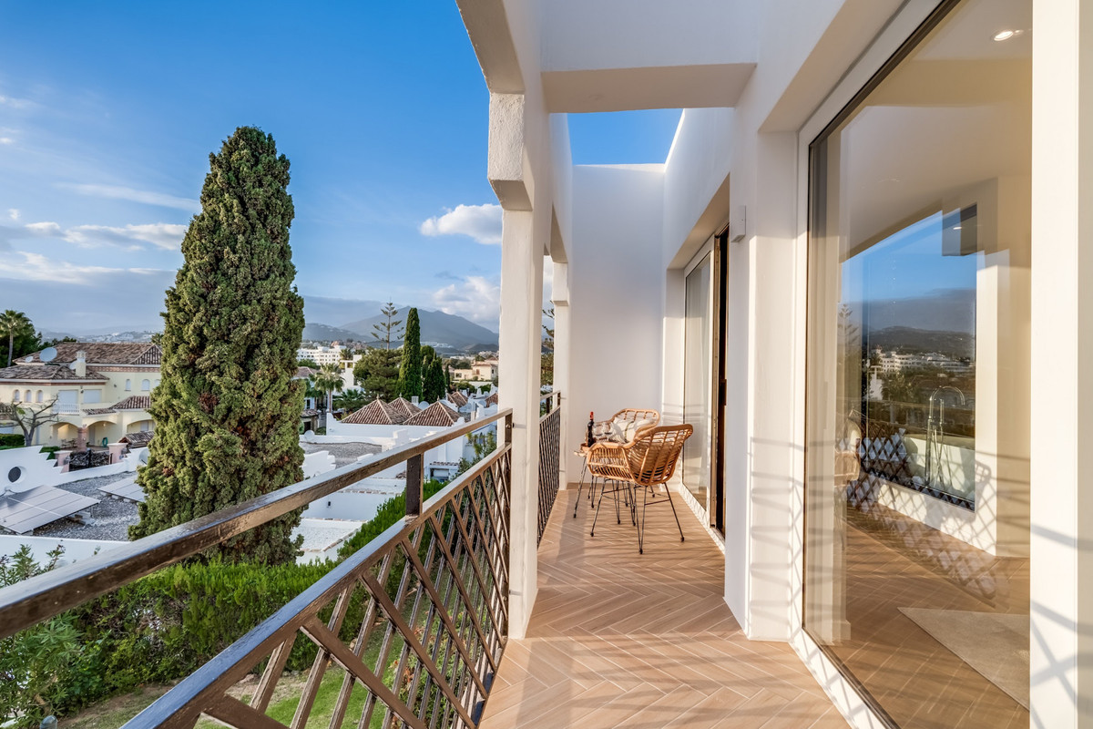 2202b22cc32f71fa198b1daac0ba8075 - 17