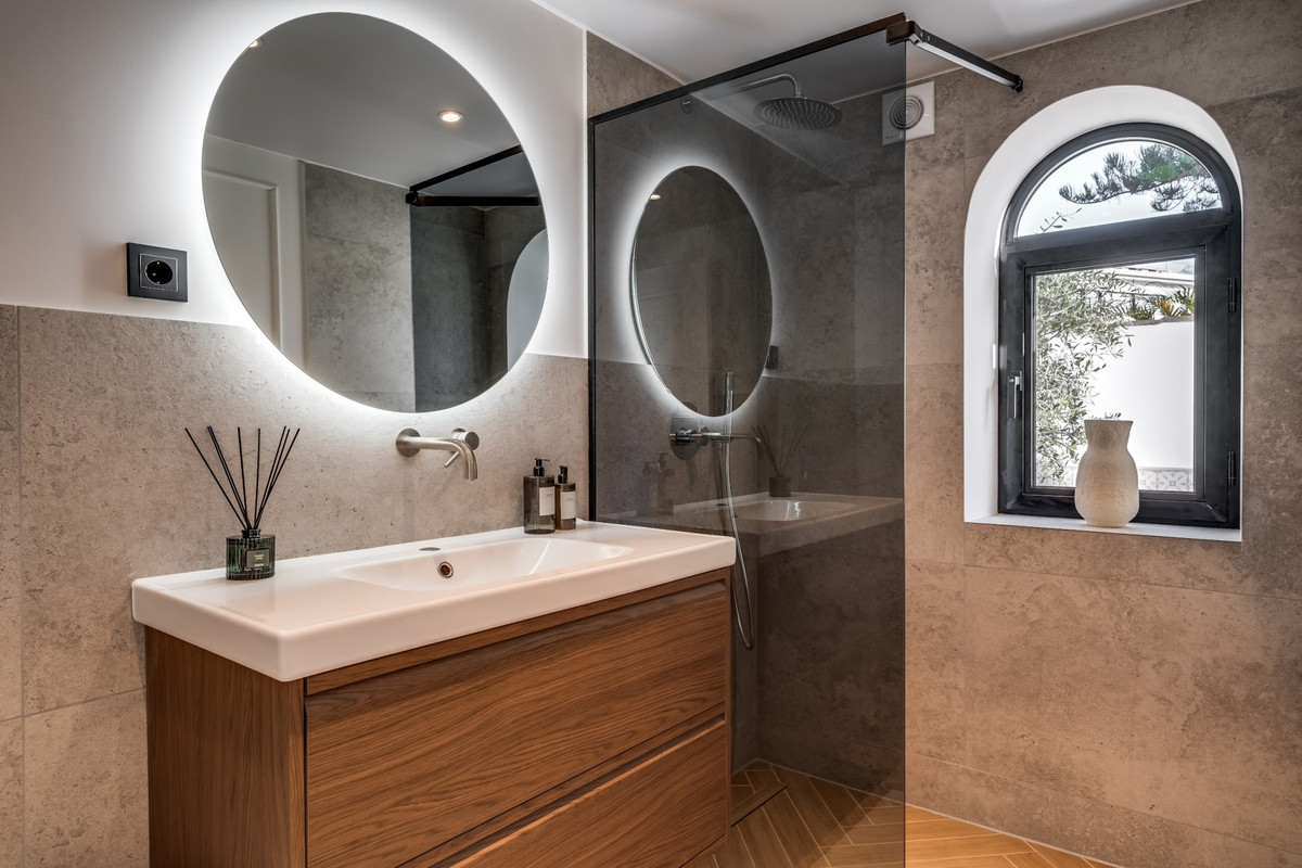 2202b22cc32f71fa198b1daac0ba8075 - 32