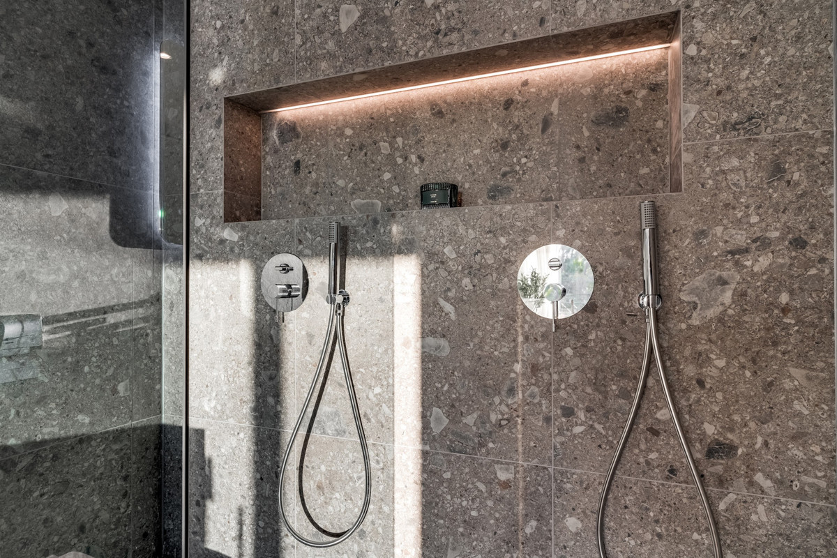 2202b22cc32f71fa198b1daac0ba8075 - 7