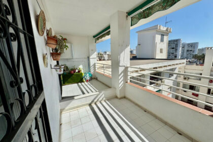 229ad69e31578ec072d8eb6dd8e8fb59 - 1