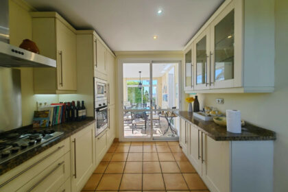 22cffb6ae7f46fdcceb39a6b9b74cab1 - 20