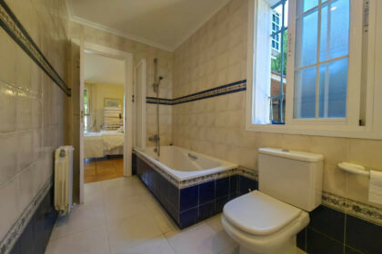 22cffb6ae7f46fdcceb39a6b9b74cab1 - 36