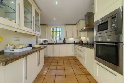 22cffb6ae7f46fdcceb39a6b9b74cab1 - 4