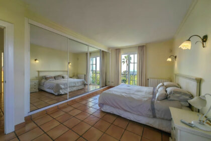 22cffb6ae7f46fdcceb39a6b9b74cab1 - 52