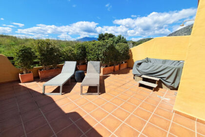 22d37ae6ea06c0595ba30e5e296ebd13 - 49