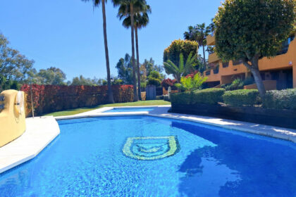 22d37ae6ea06c0595ba30e5e296ebd13 - 53