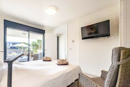 22d72f63d84eb6ec4a2eae8b241fc1f7 - 10