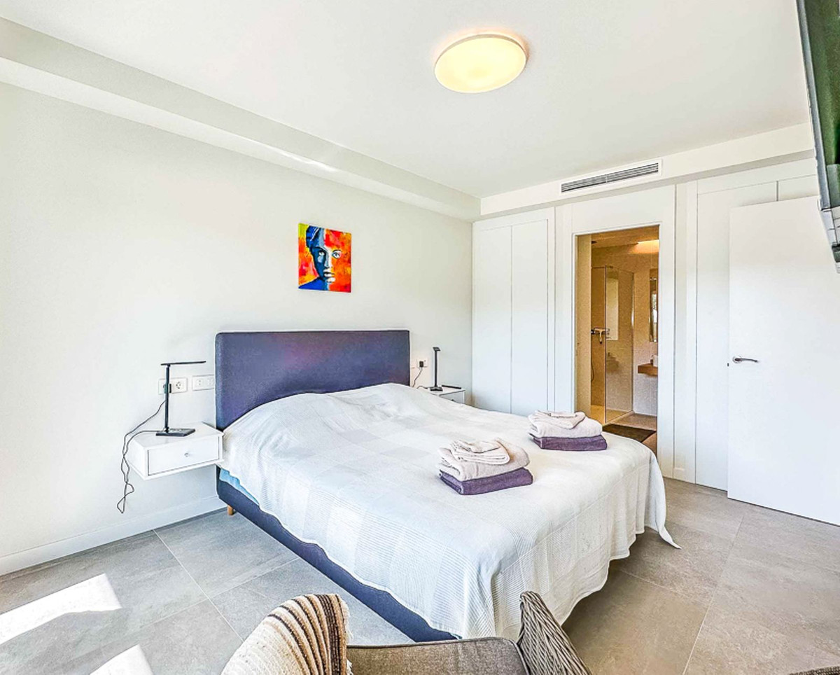 22d72f63d84eb6ec4a2eae8b241fc1f7 - 16