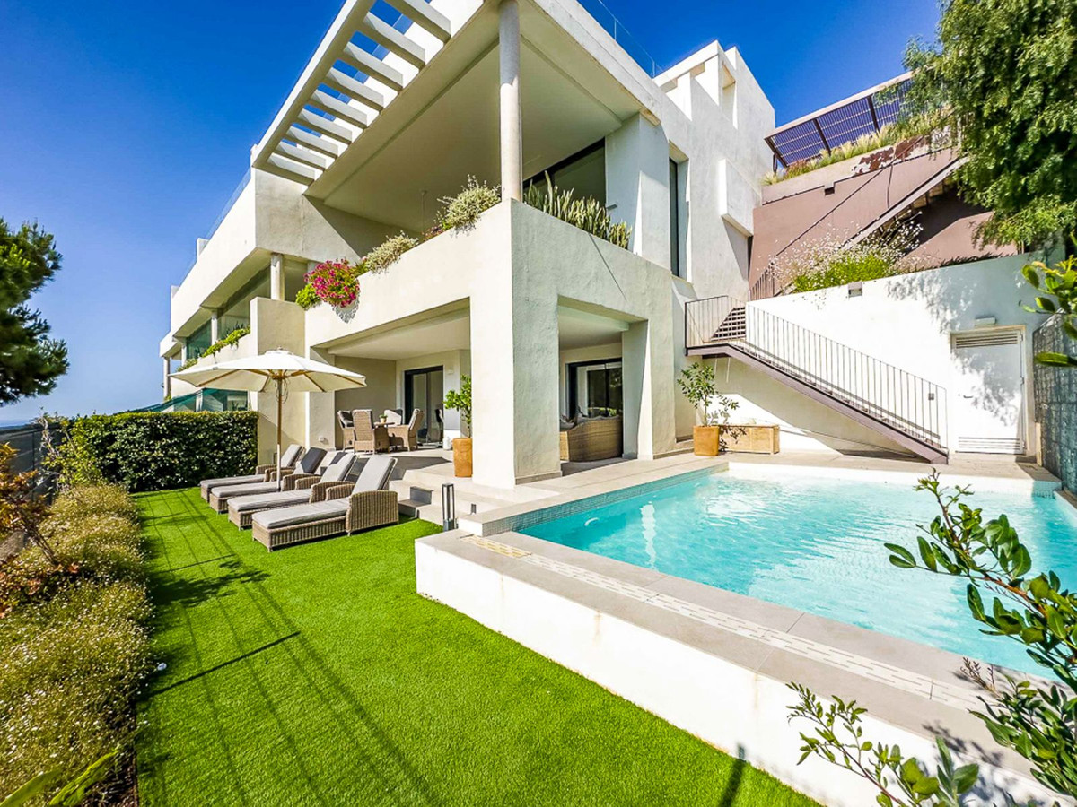 22d72f63d84eb6ec4a2eae8b241fc1f7 - 25