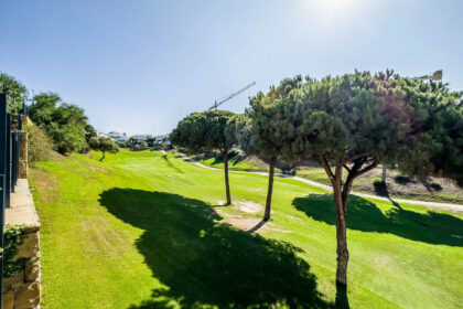 22d72f63d84eb6ec4a2eae8b241fc1f7 - 27