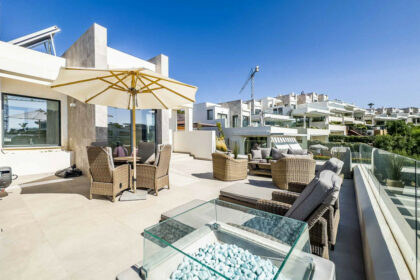 22d72f63d84eb6ec4a2eae8b241fc1f7 - 32