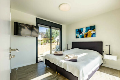 22d72f63d84eb6ec4a2eae8b241fc1f7 - 38