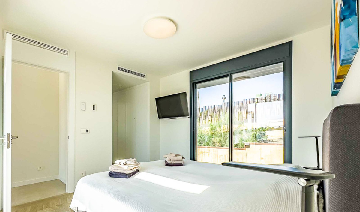 22d72f63d84eb6ec4a2eae8b241fc1f7 - 39