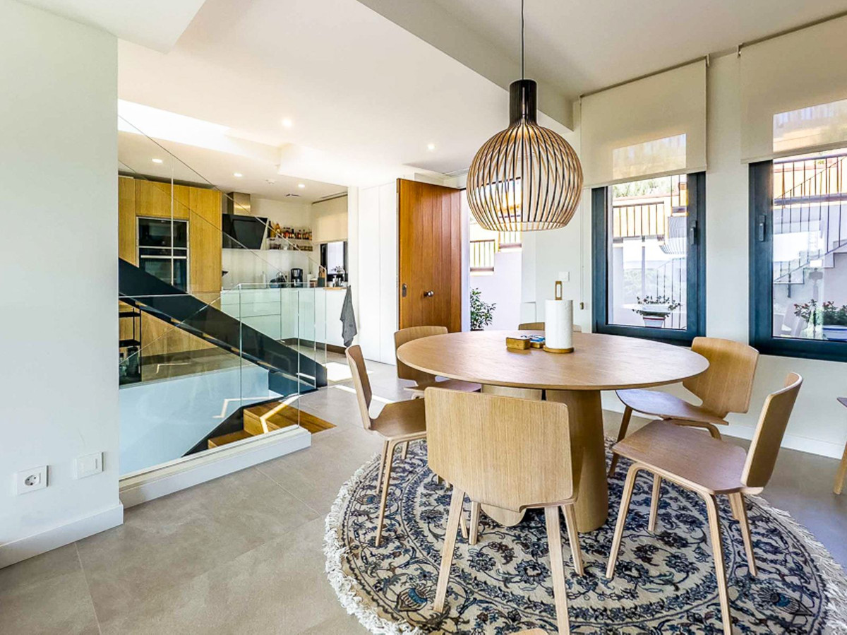 22d72f63d84eb6ec4a2eae8b241fc1f7 - 48