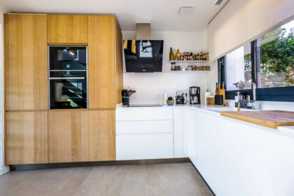 22d72f63d84eb6ec4a2eae8b241fc1f7 - 51