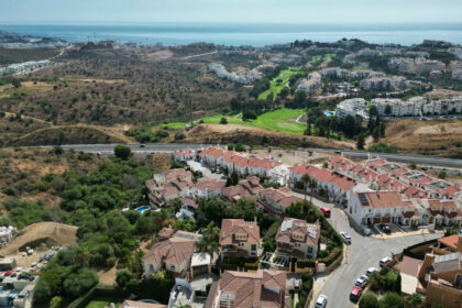 233e6abc9bd7d6fe5fc01d05333e9110 - 14