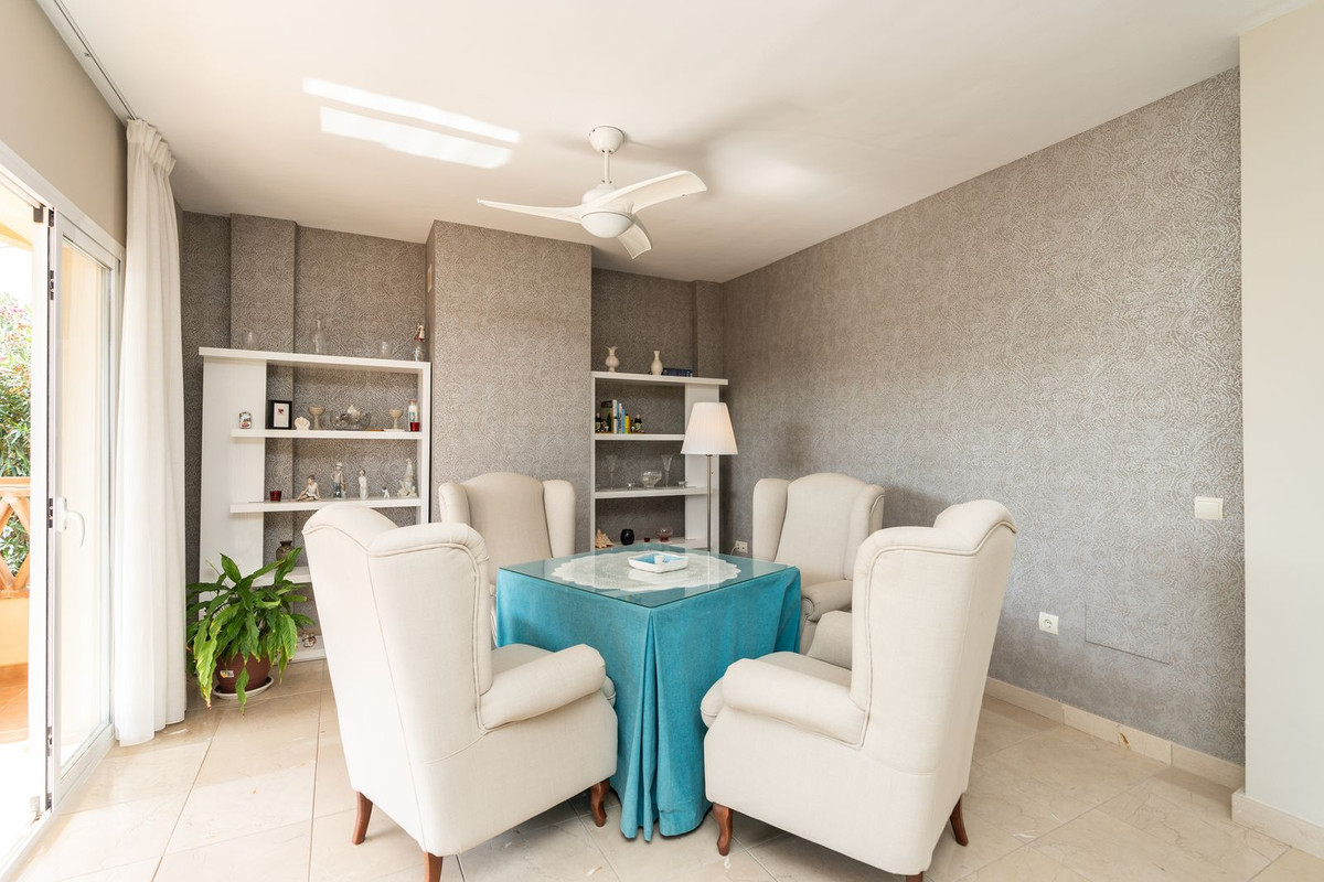 233e6abc9bd7d6fe5fc01d05333e9110 - 24