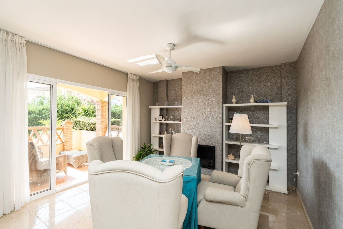 233e6abc9bd7d6fe5fc01d05333e9110 - 25