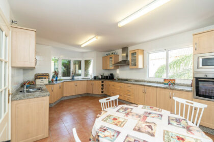 233e6abc9bd7d6fe5fc01d05333e9110 - 32